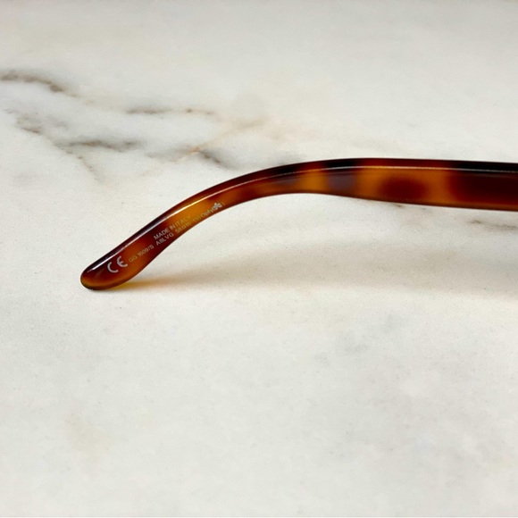 Gucci Sunglasses - Picture 4 of 5